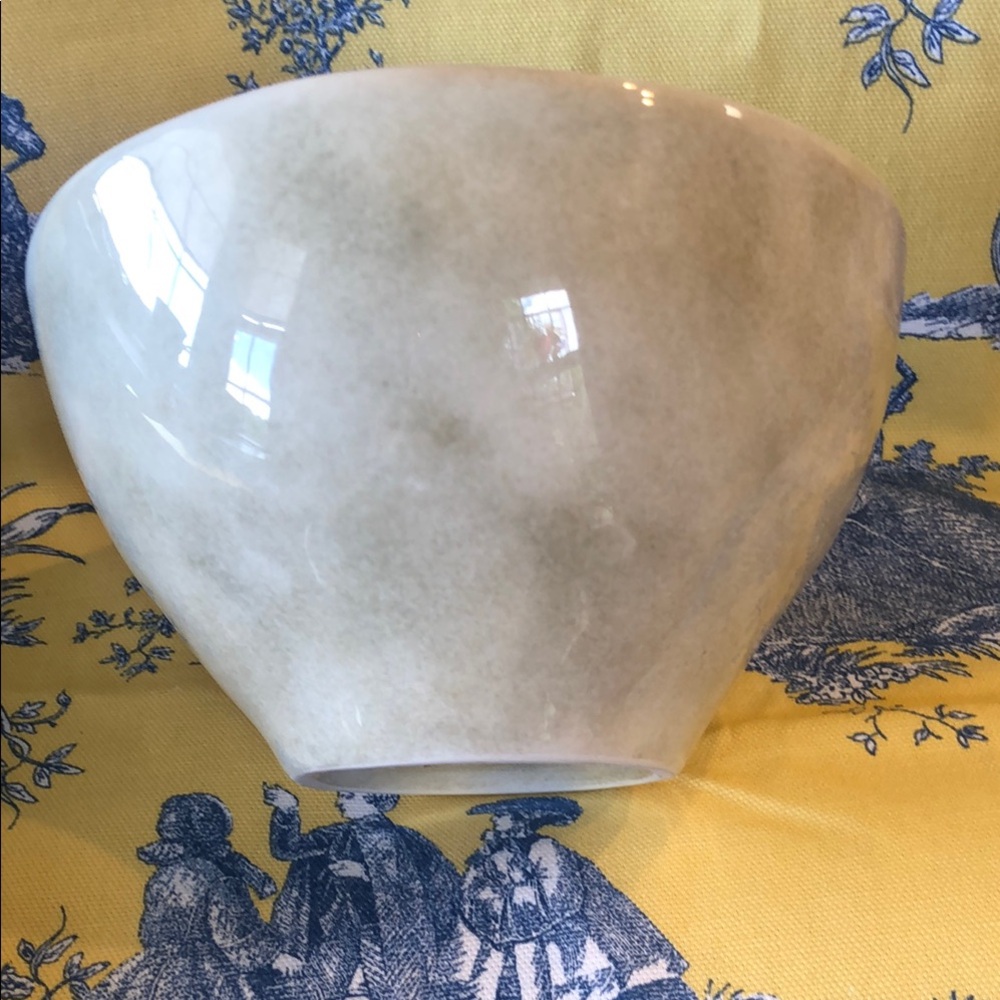 Purple and Green Ceramic Art Bowl with Floral Design Hydrangea - Picture 3 of 8